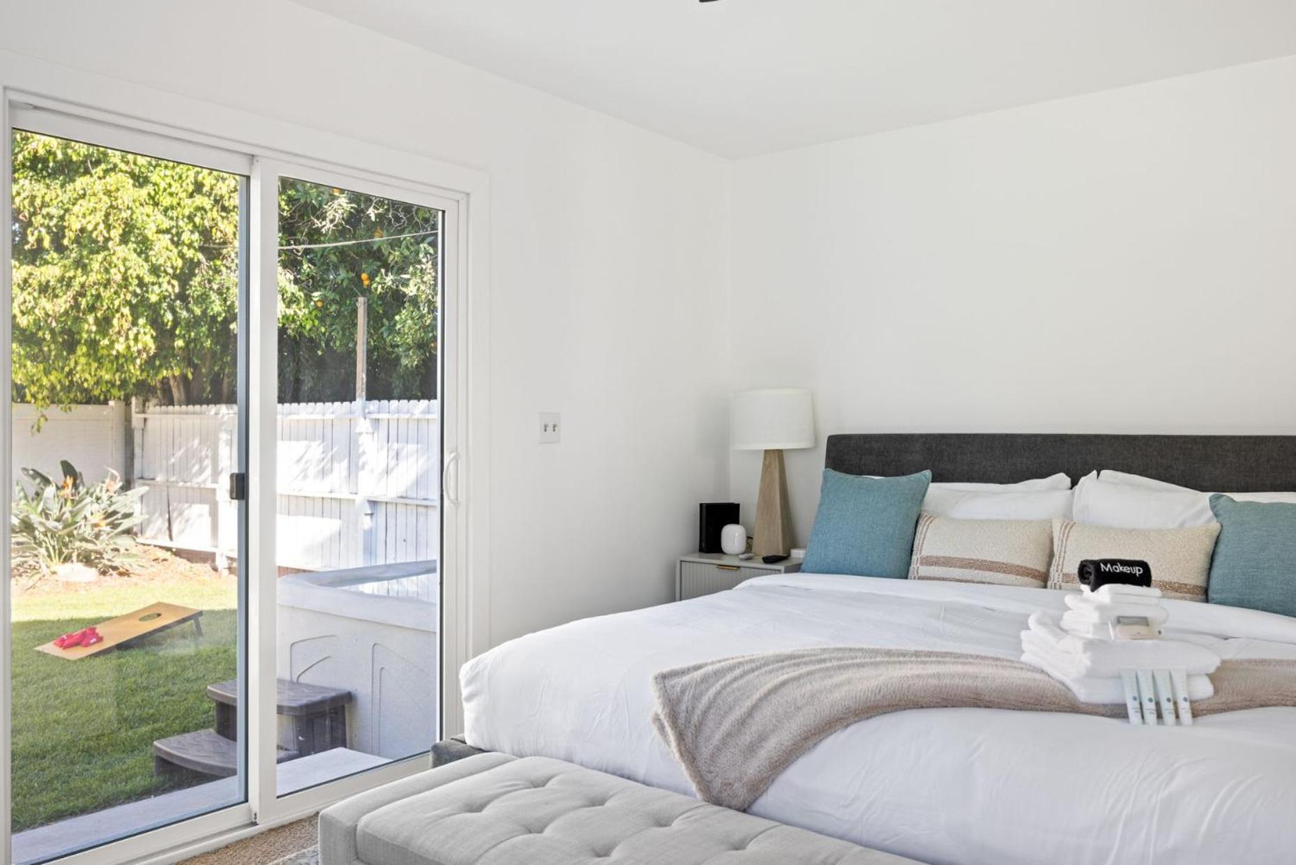 Hébergement de vacances New Listing Culver Modern Retreat 4 Bed With Los Angeles